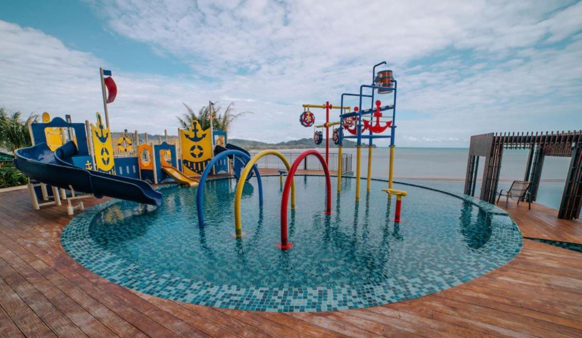 Cozy Seaview Studio At Imperium Residence Tanjung Lumpur Kuantan Dış mekan fotoğraf