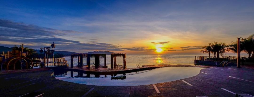 Cozy Seaview Studio At Imperium Residence Tanjung Lumpur Kuantan Dış mekan fotoğraf